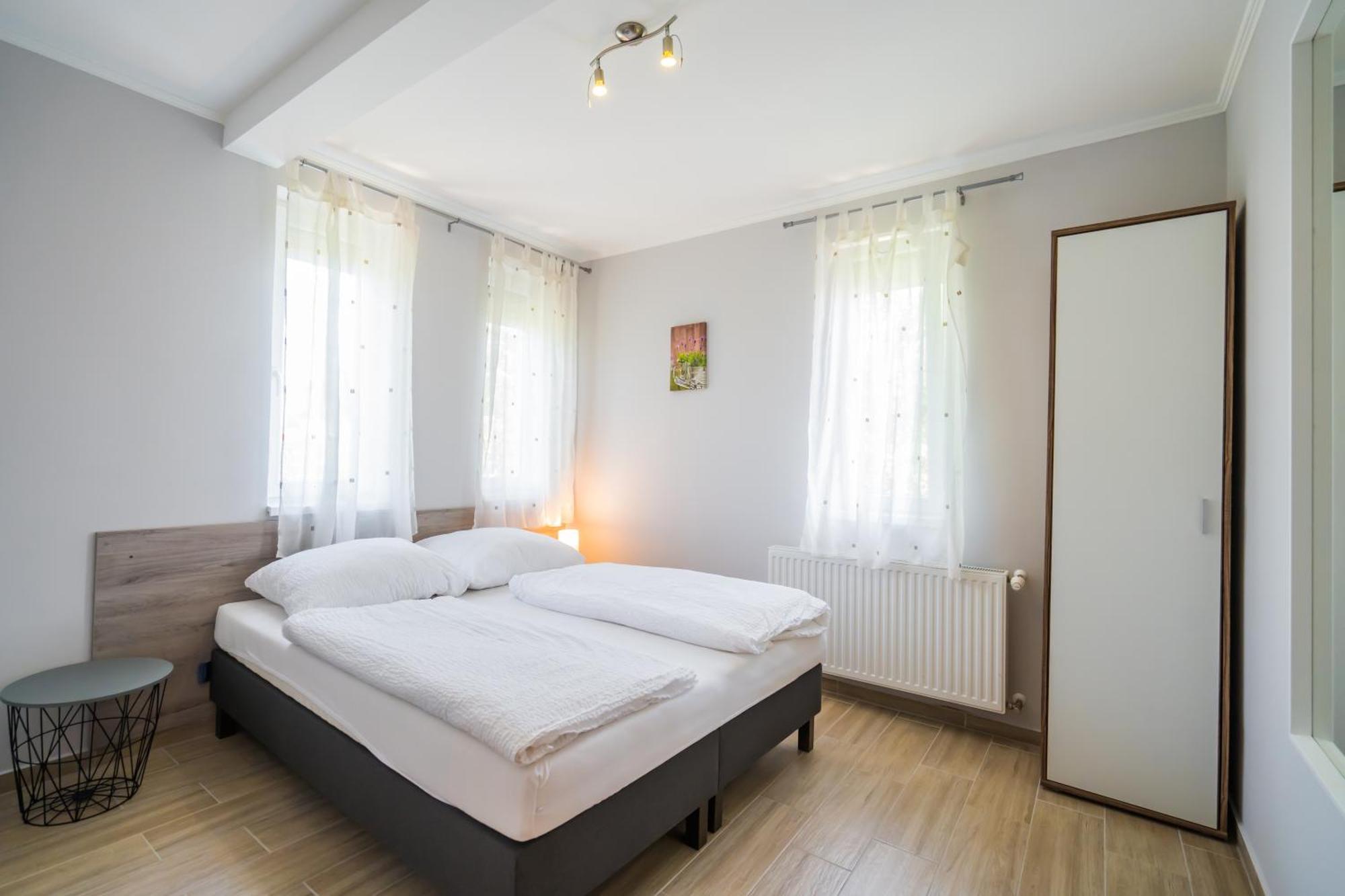 Riviera Apartmanhaz