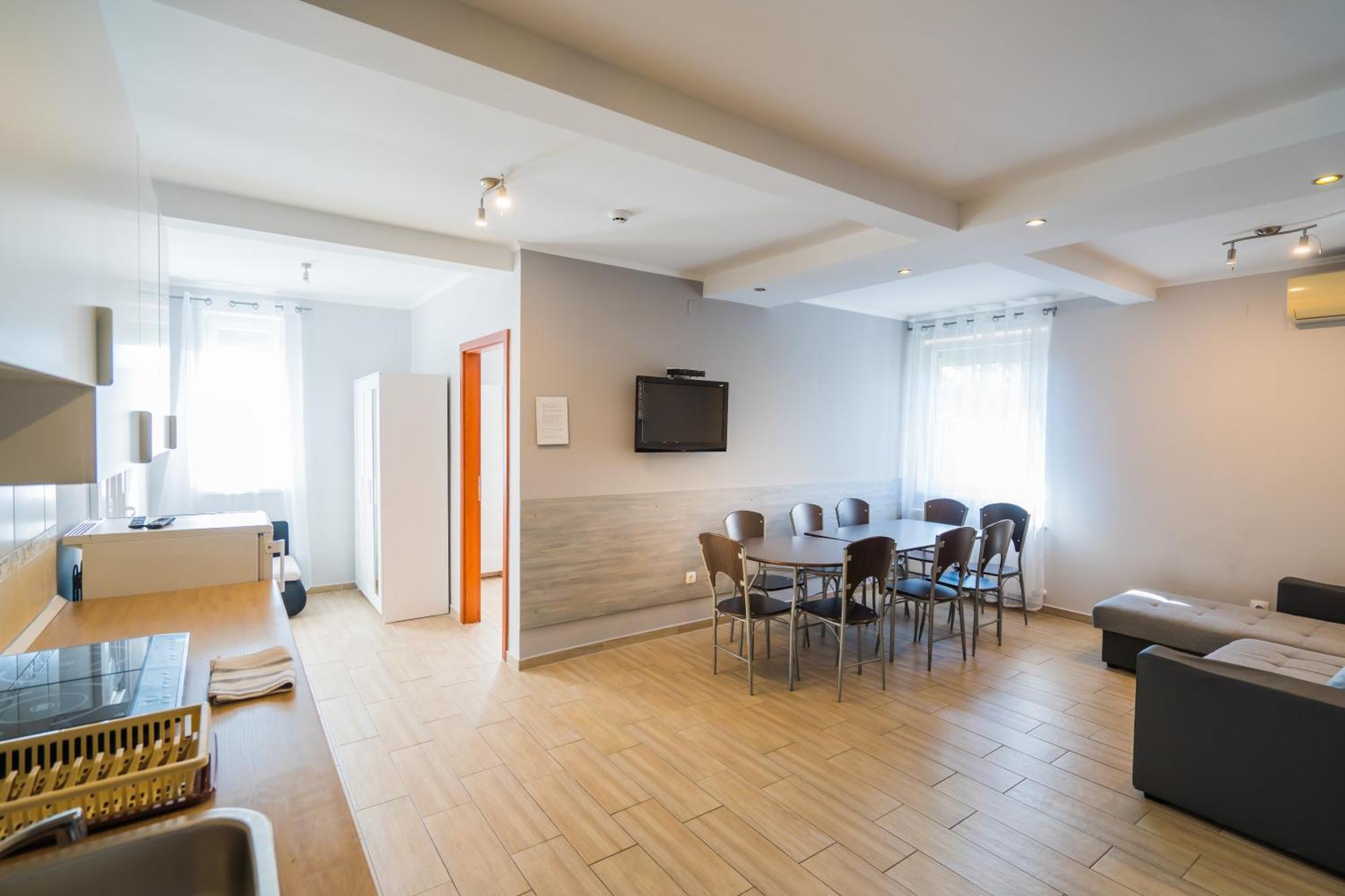 Apartment Riviera Apartmanhaz Siófok