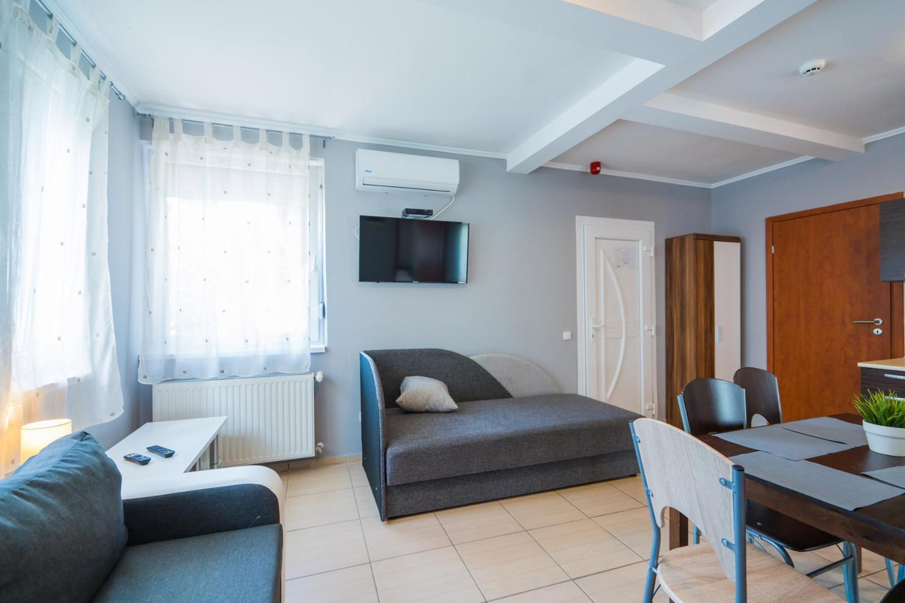 Apartment Riviera Apartmanhaz Siófok